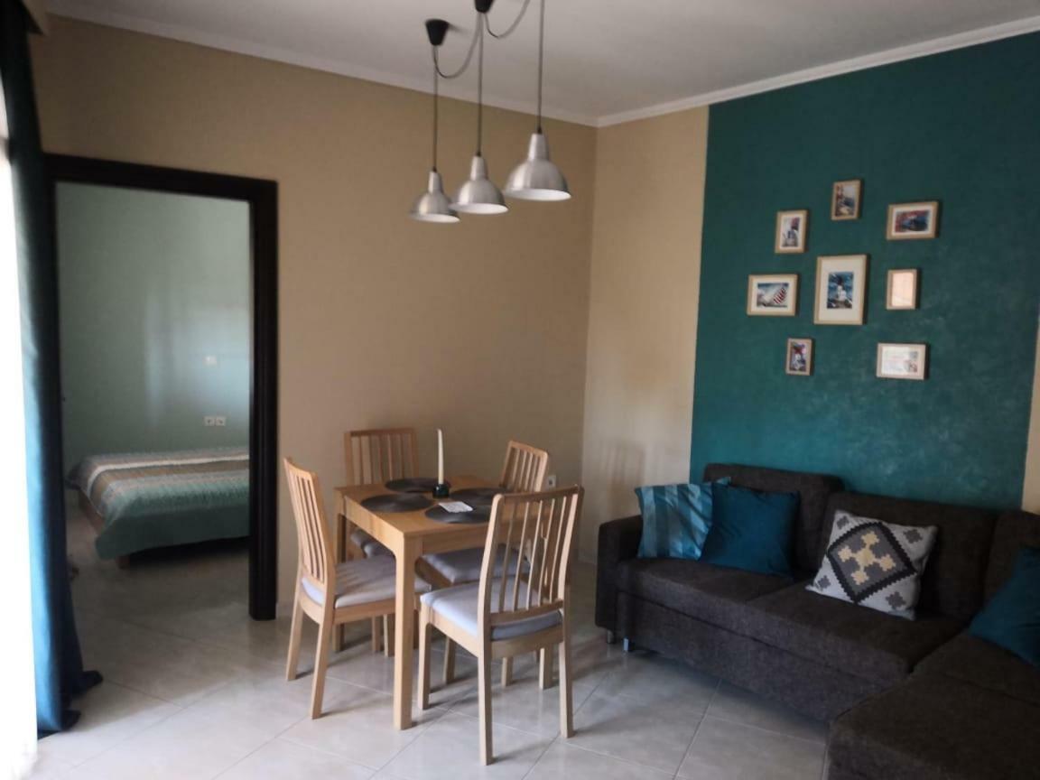 Comfortable Apartment Near The Central Beach Nea Skioni Exterior foto