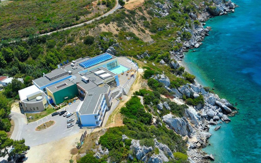 Comfortable Apartment Near The Central Beach Nea Skioni Exterior foto